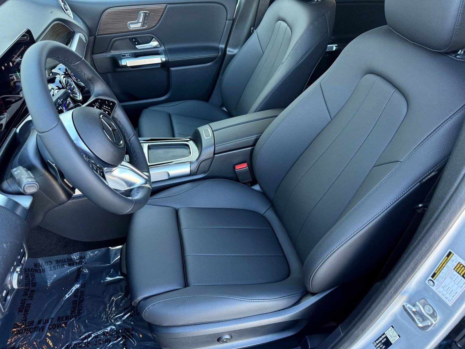 Used 2026 Mercedes-Benz GLB 250 image 5