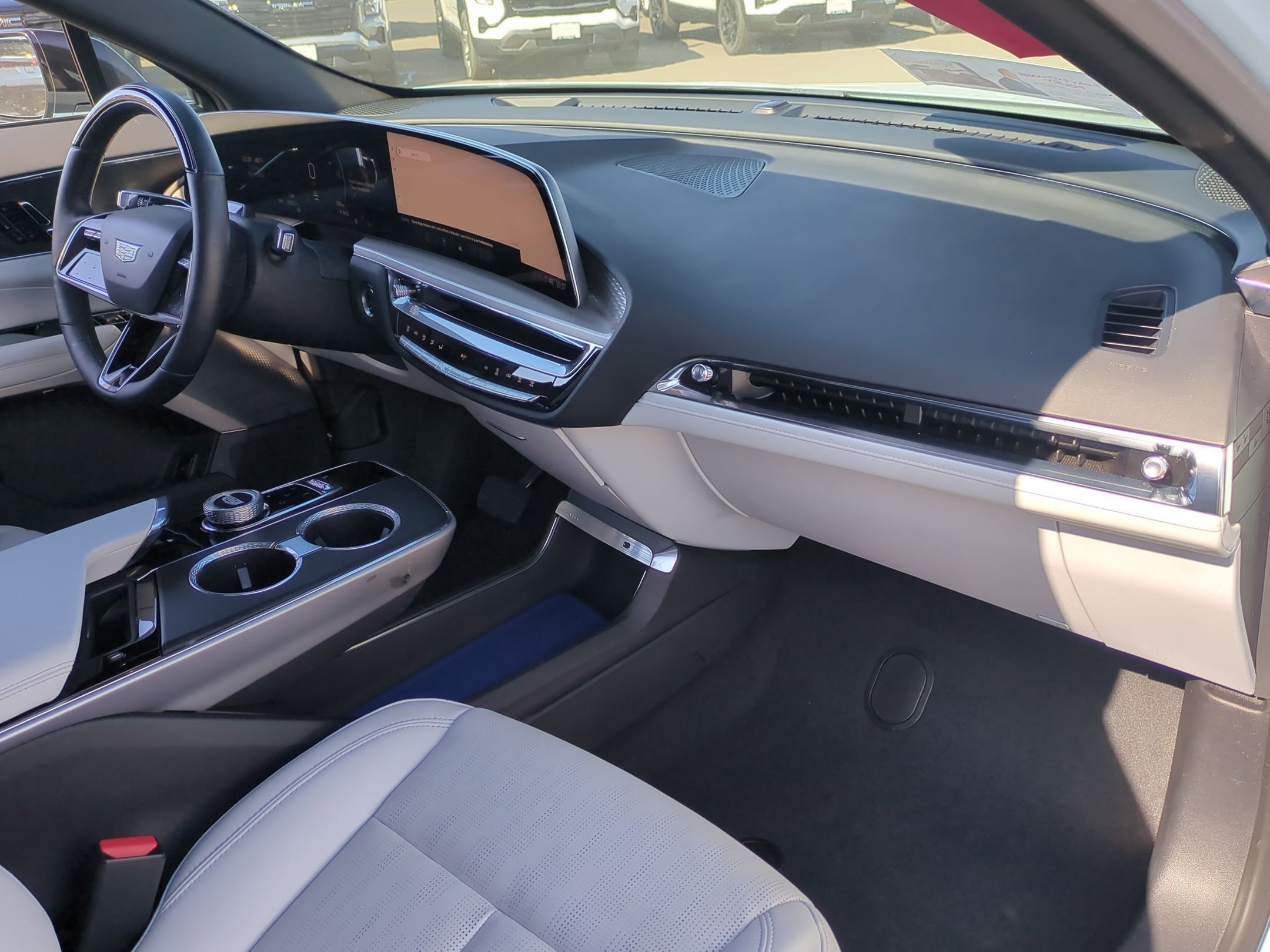 Certified 2024 Cadillac Lyriq Sport image 30