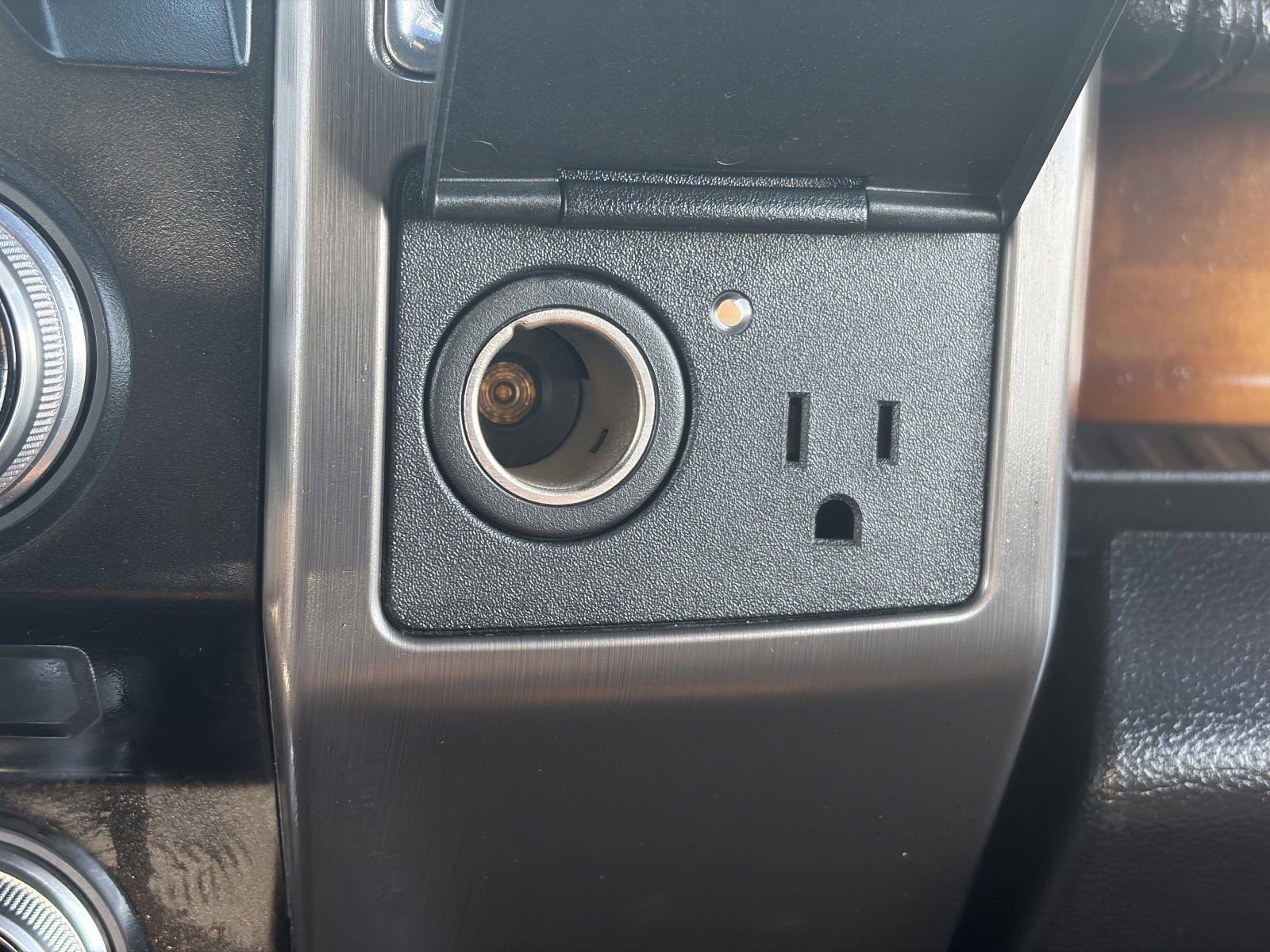 Used 2016 Ford F150 Limited AWD/4WD image 32