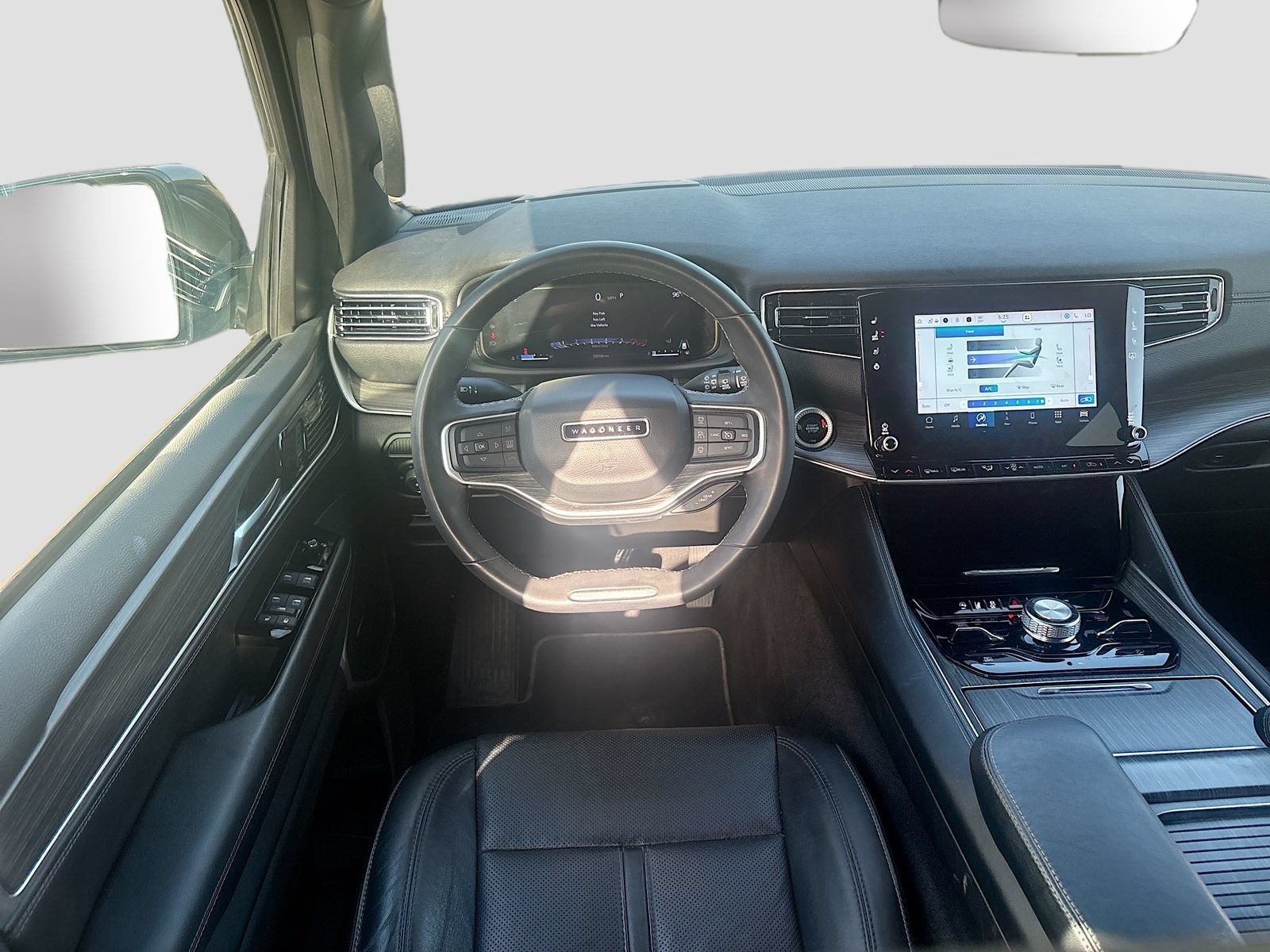 Used 2023 Jeep Wagoneer L Series III w/ Preferred Equipment Group AWD/4WD image 25