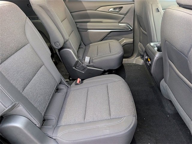 New 2026 Chevrolet Traverse LT image 13