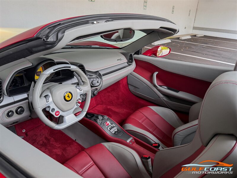 Used 2013 Ferrari 458 Spider RWD image 2