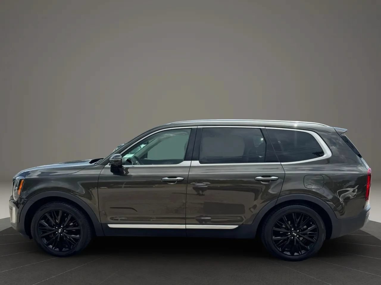 Used 2020 Kia Telluride SX w/ Towing Package AWD/4WD image 9