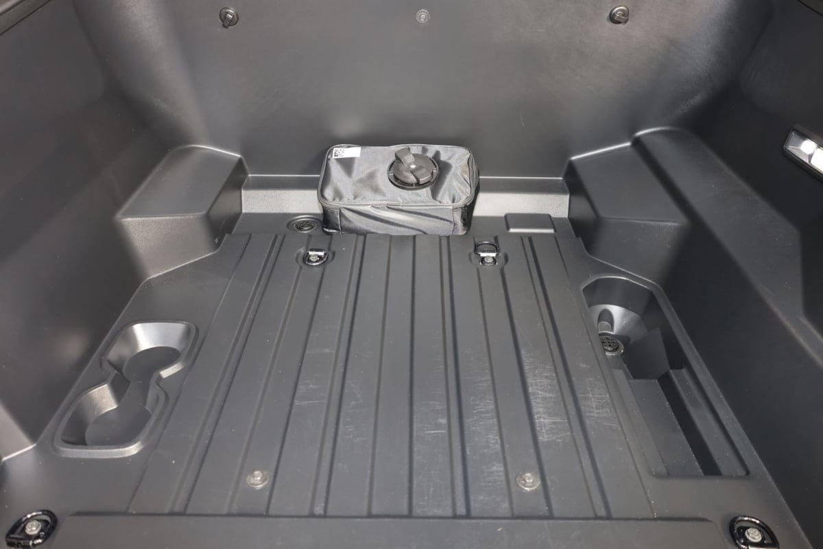 Used 2025 GMC Sierra EV Denali AWD/4WD image 19