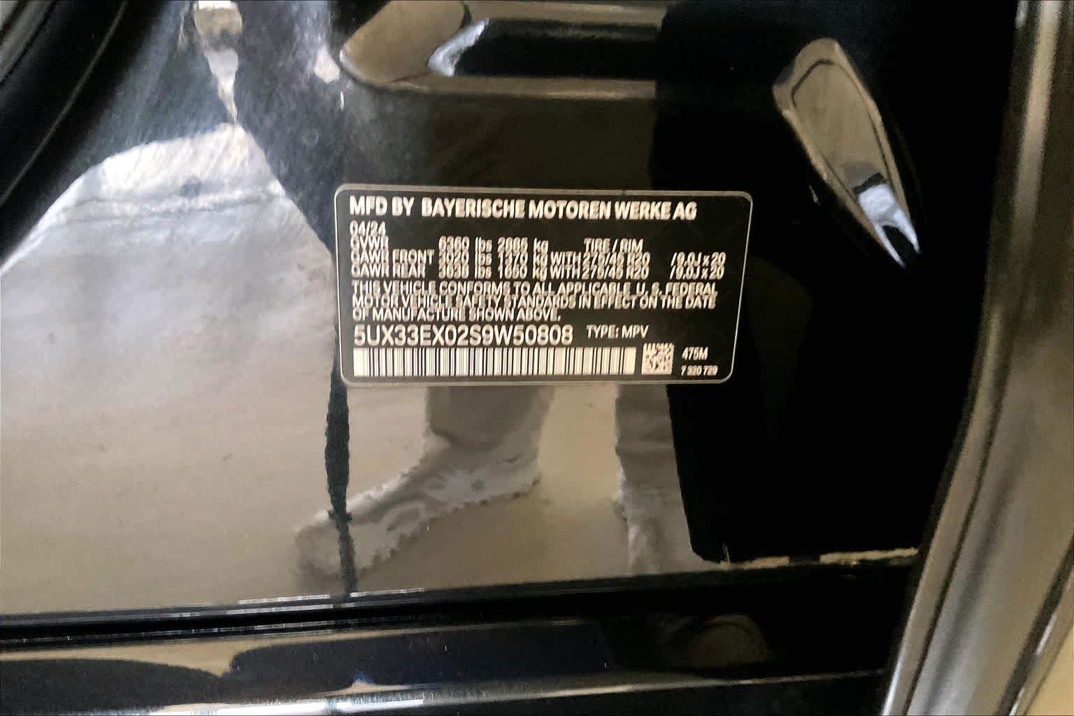 Certified 2025 BMW X6 xDrive40i w/ Parking Assistance Package AWD/4WD image 32