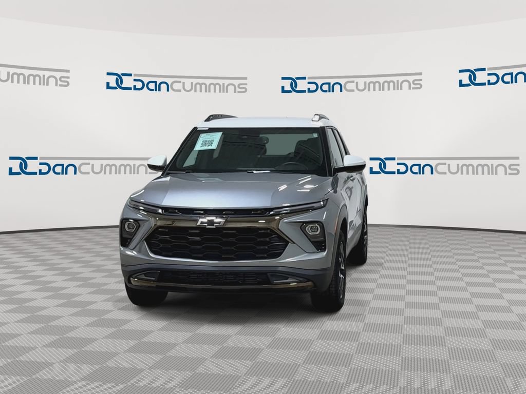 Used 2025 Chevrolet TrailBlazer ACTIV w/ Convenience Package AWD/4WD image 4