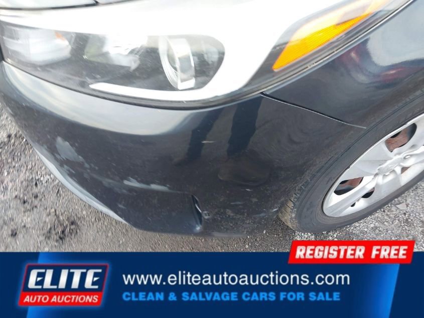 Used 2017 Kia Forte LX image 11