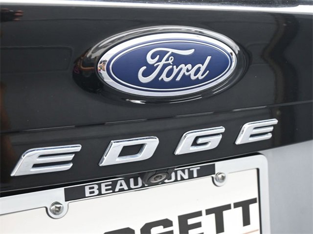 Used 2024 Ford Edge Titanium image 25