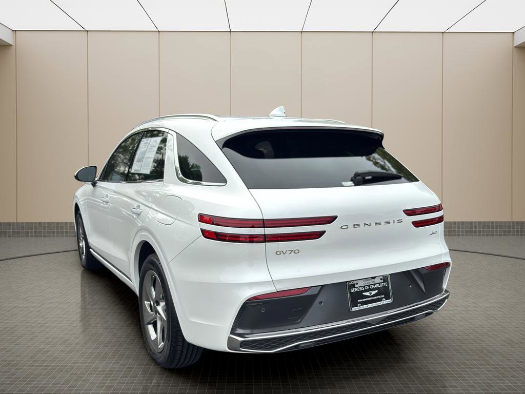 Certified 2026 Genesis GV70 2.5T AWD/4WD image 3