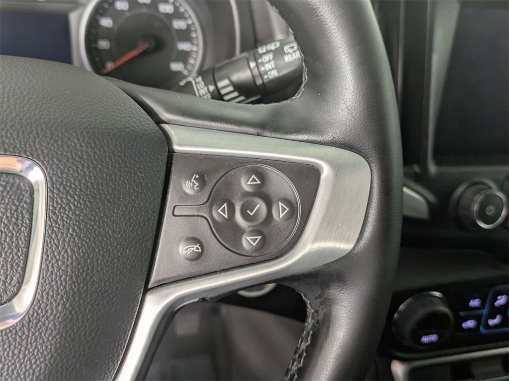 Used 2024 GMC Terrain SLT image 21