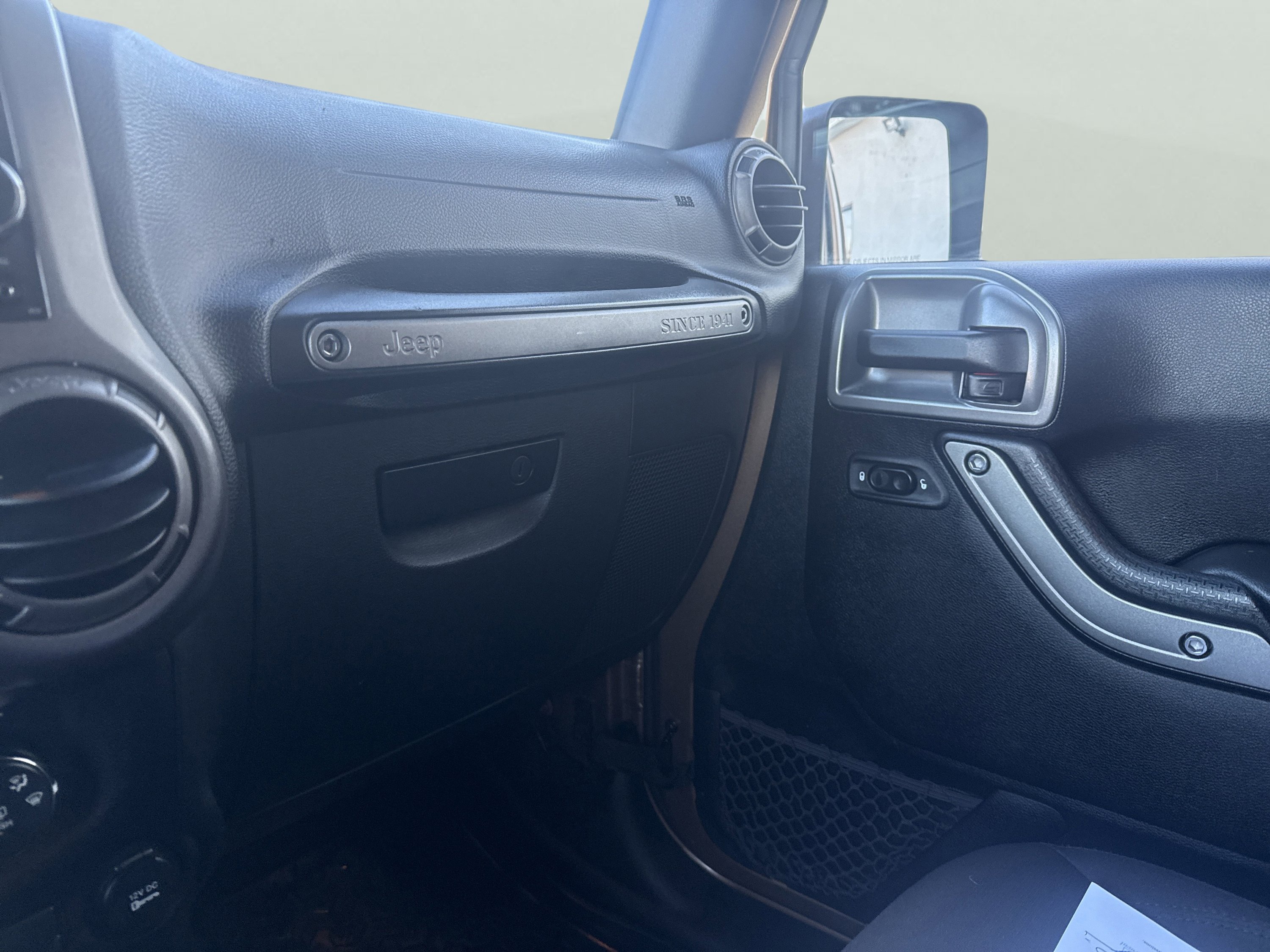 Used 2015 Jeep Wrangler Unlimited Sport w/ Quick Order Package 24S image 19