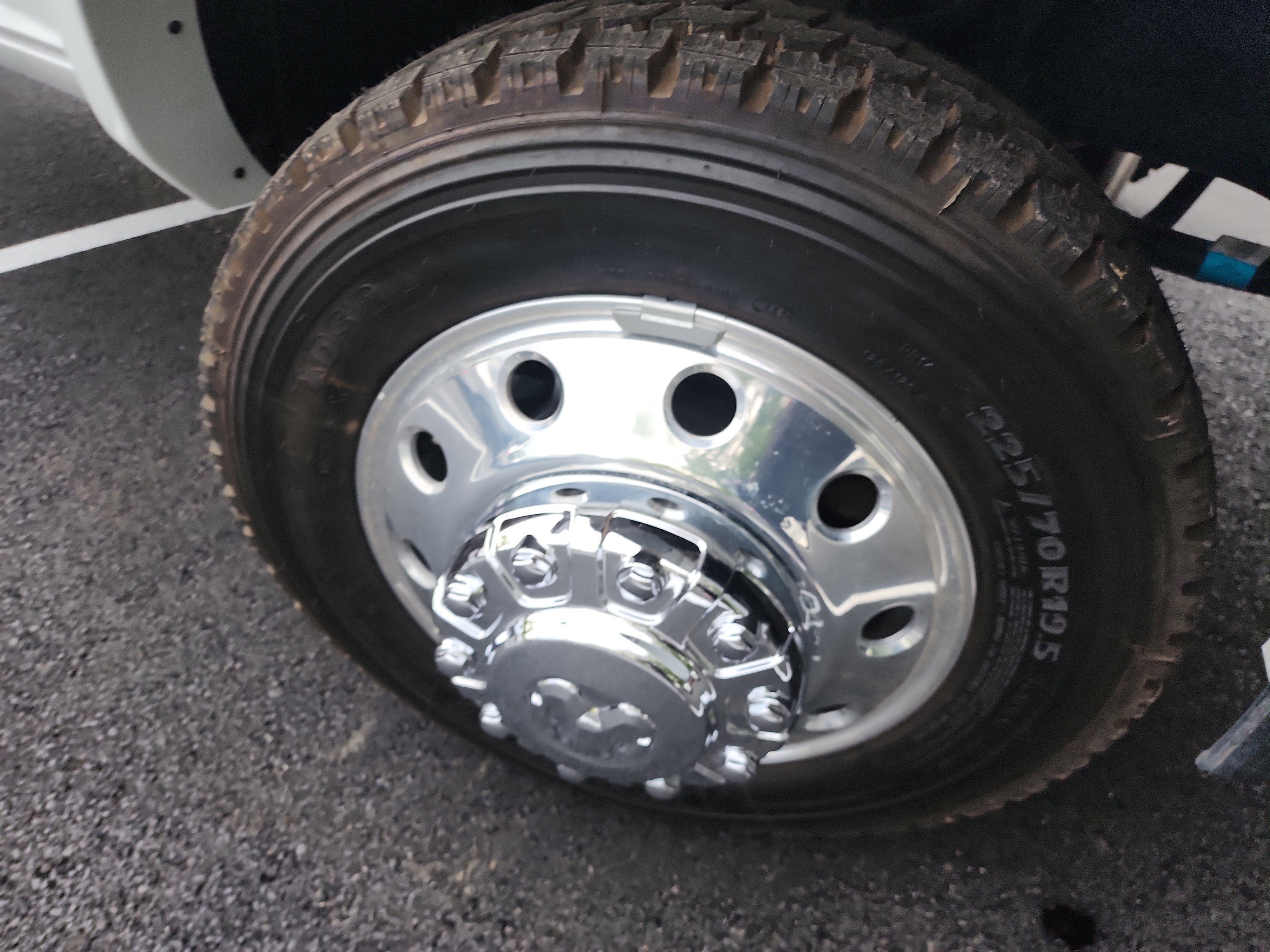 New 2026 RAM 5500 4x4 Crew Cab image 27