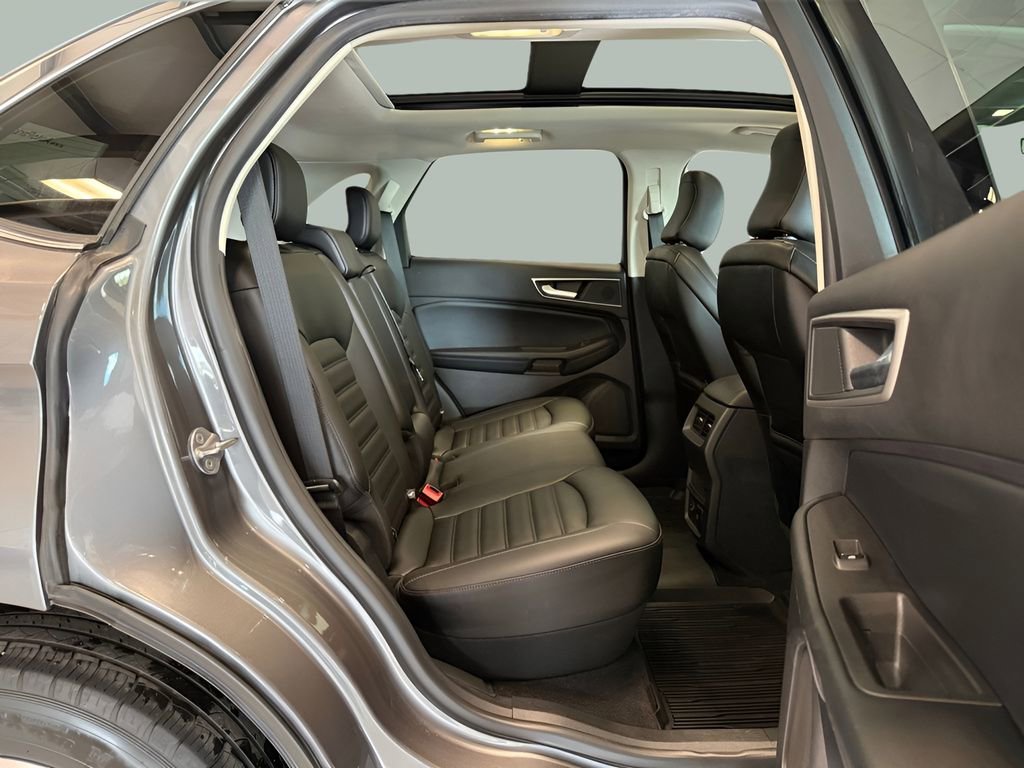 Used 2022 Ford Edge SEL w/ Convenience Package AWD/4WD image 28