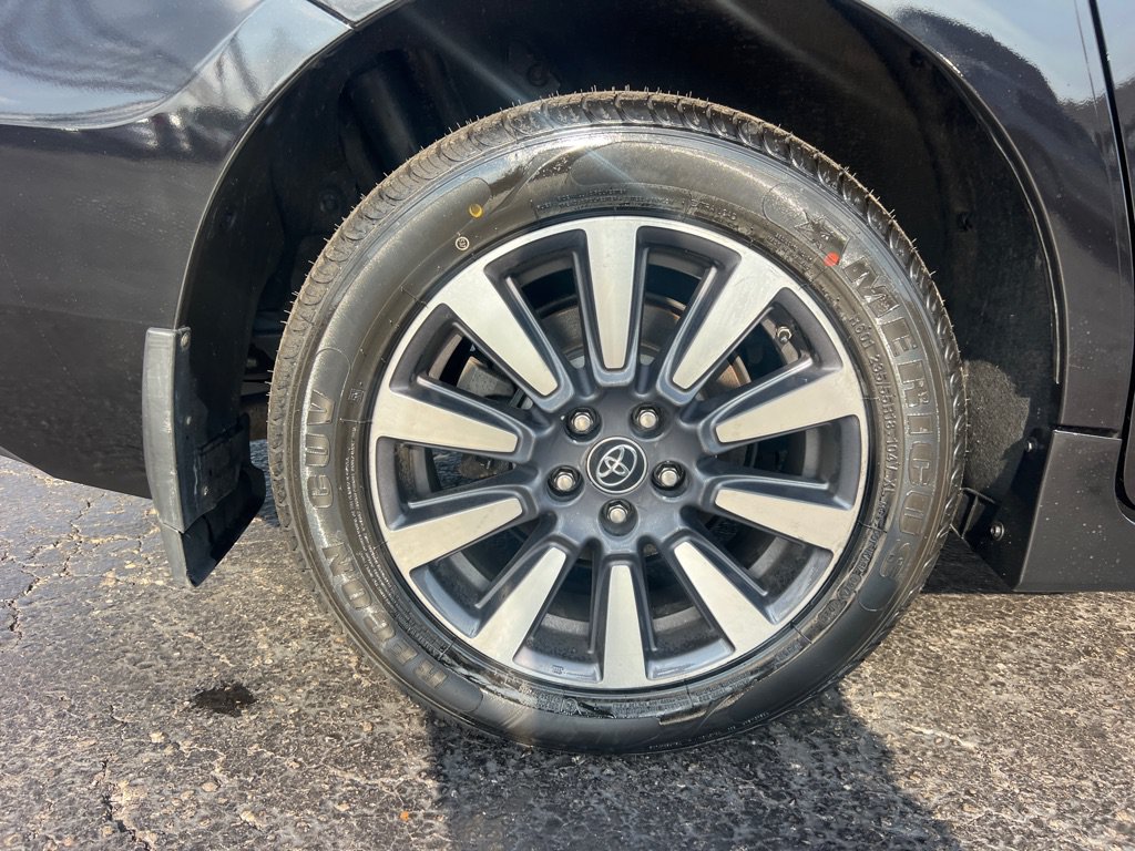 Used 2020 Toyota Sienna XLE AWD/4WD image 37