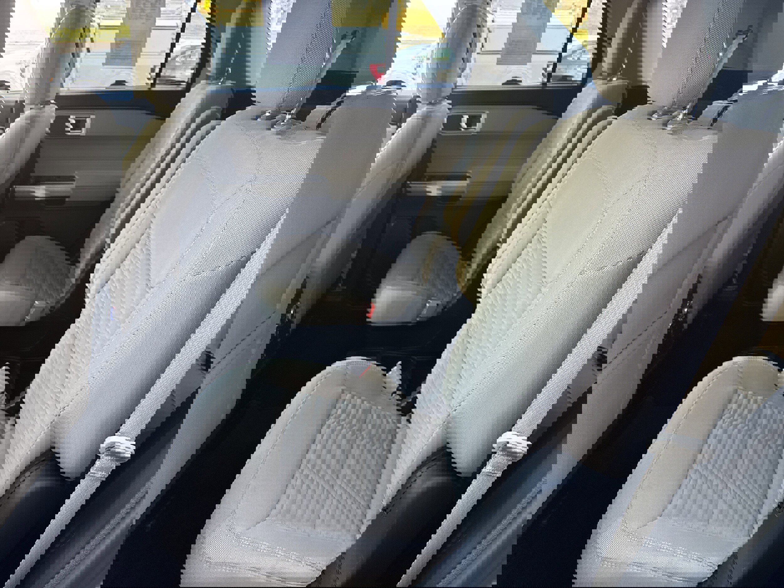 Used 2021 Ford Explorer XLT image 9