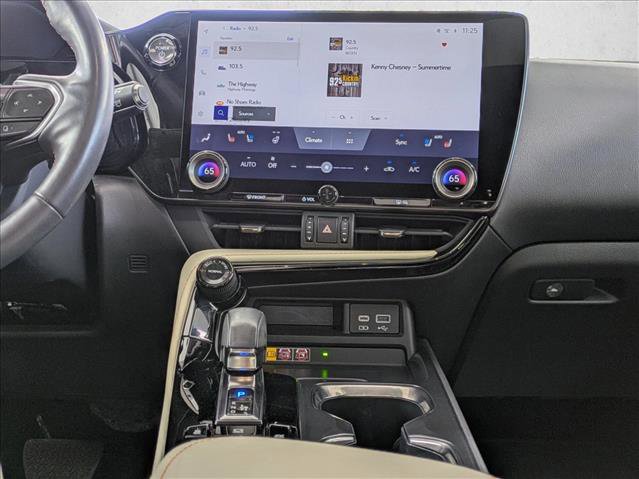 Used 2022 Lexus NX 350h AWD image 16