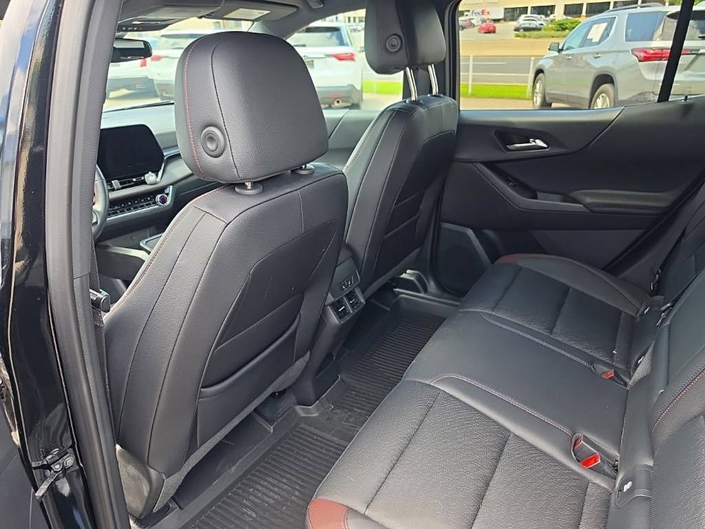 Used 2026 Chevrolet Equinox RS w/ Convenience Package III AWD/4WD image 11