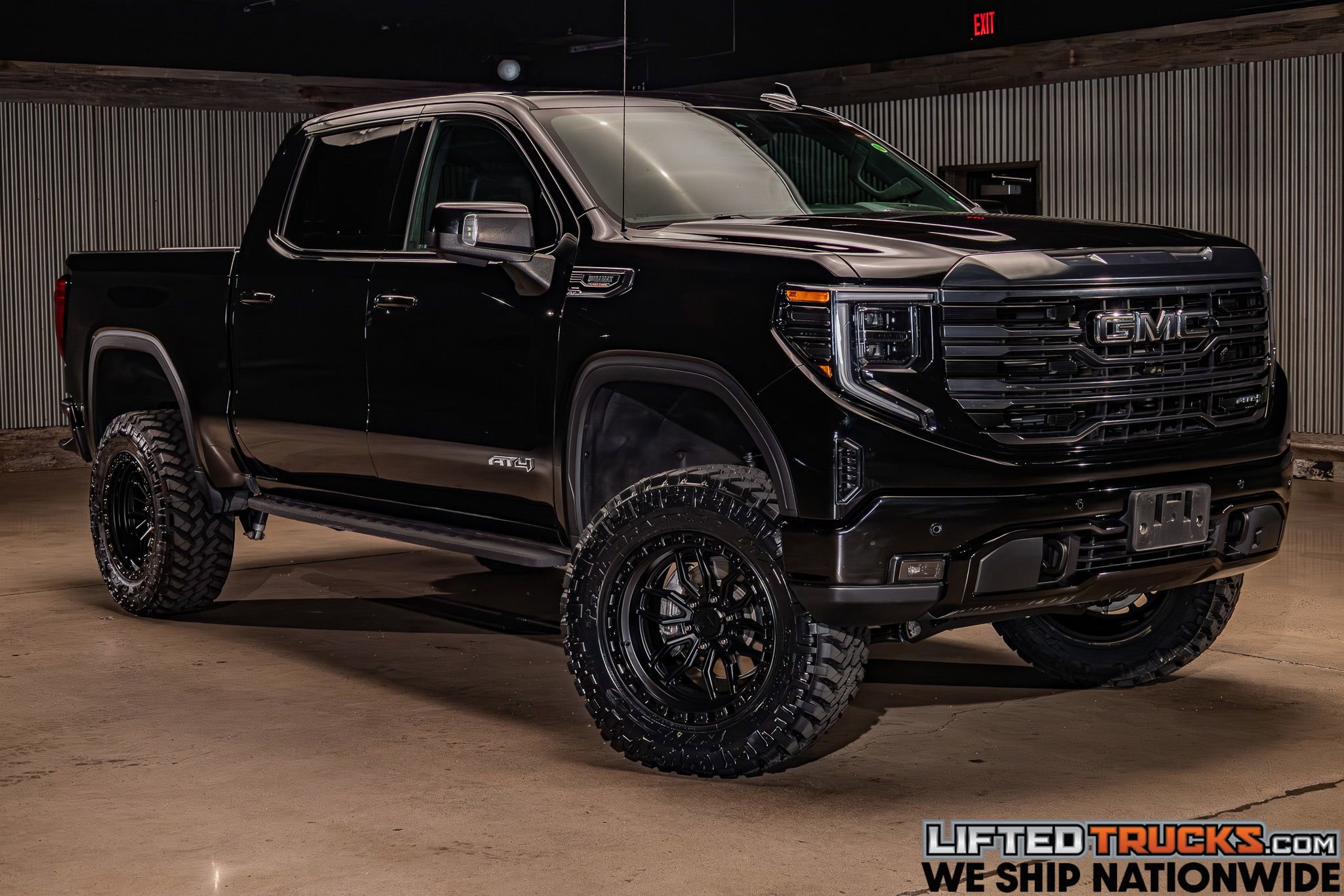 Used 2023 GMC Sierra 1500 AT4 w/ AT4 Premium Package AWD/4WD image 1