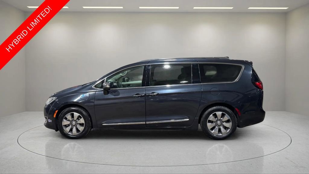 Used 2019 Chrysler Pacifica Limited w/ Advanced Safetytec Group FWD image 19