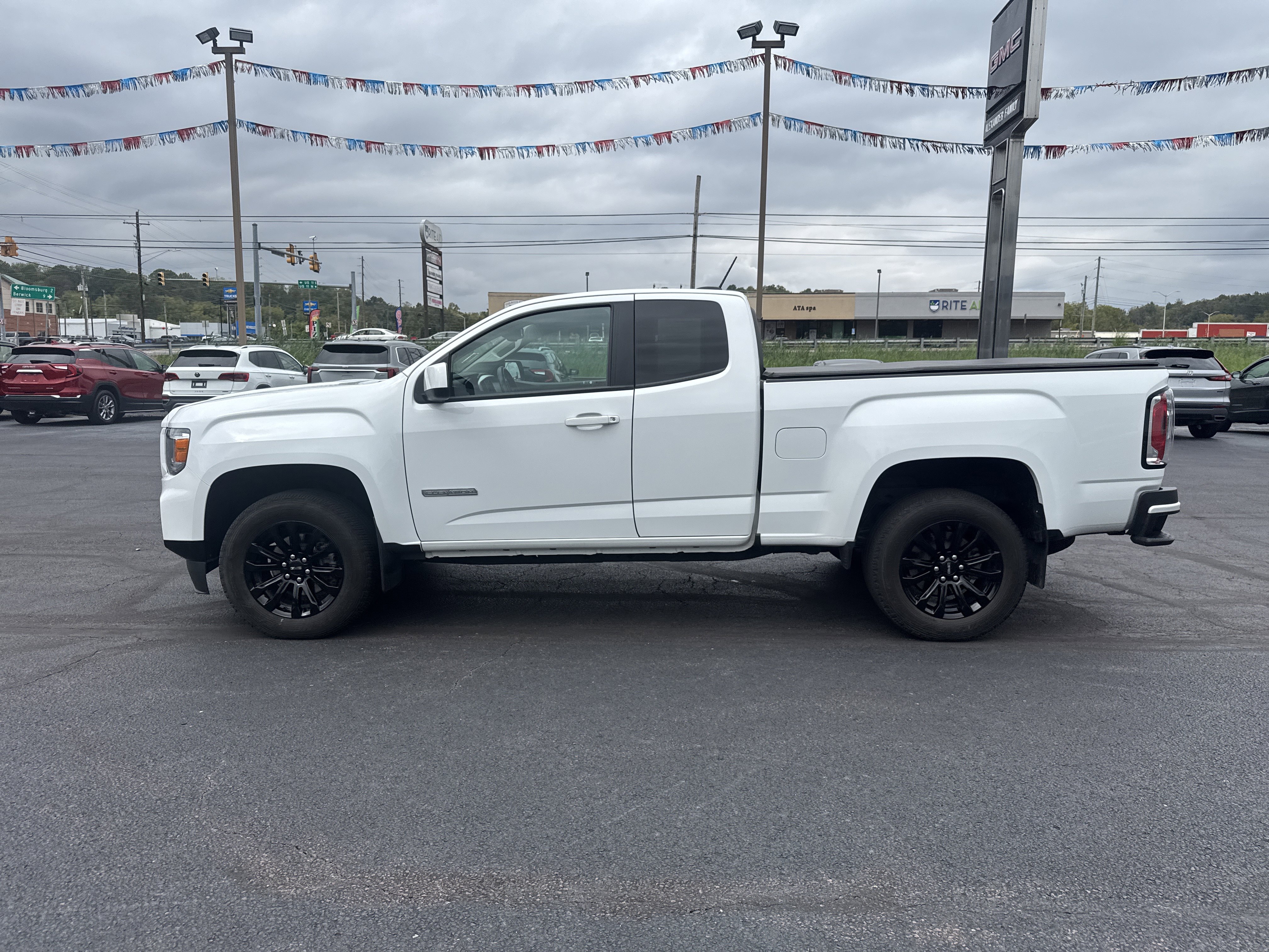 Used 2022 GMC Canyon Elevation image 7