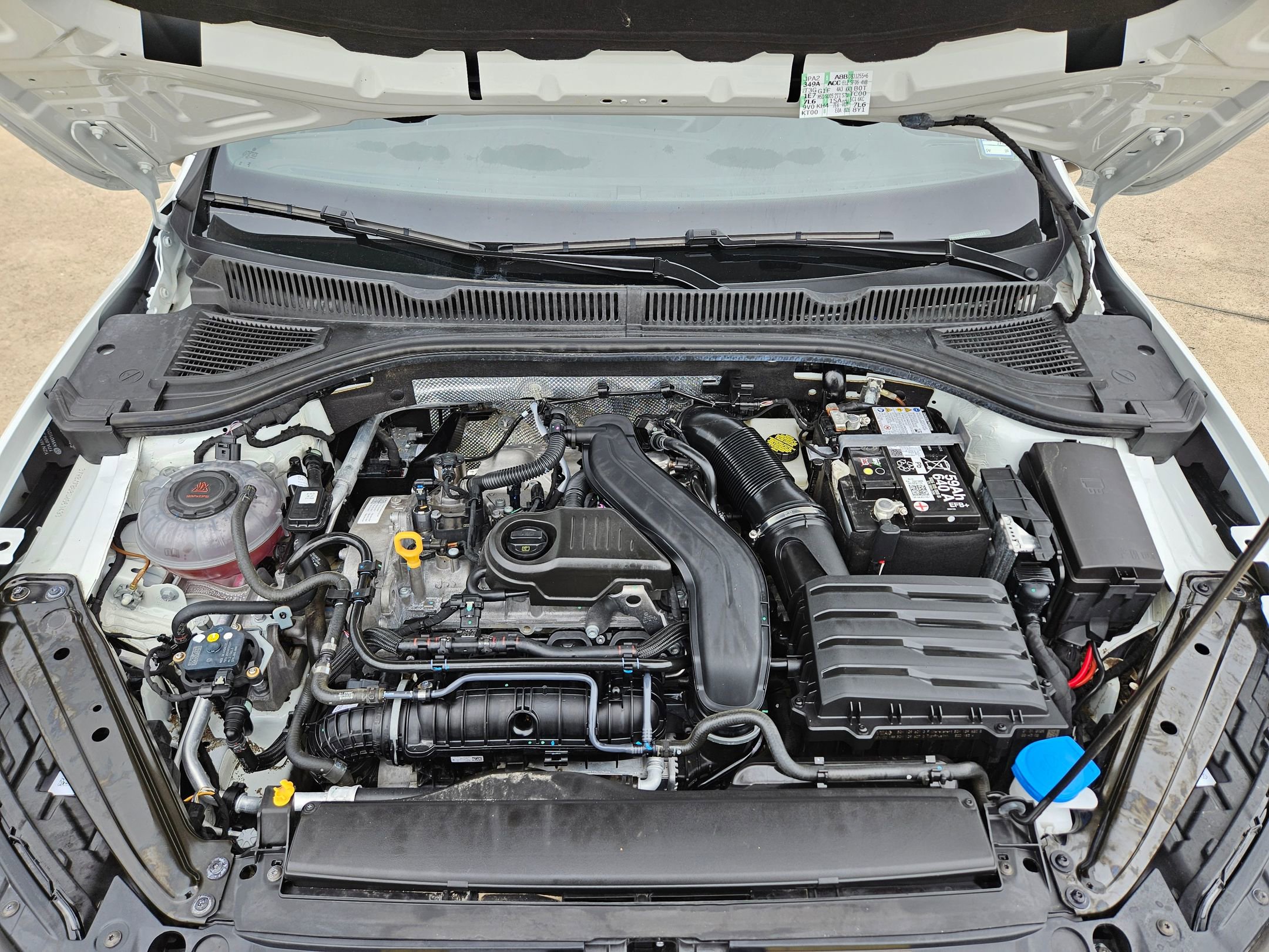 Used 2025 Volkswagen Jetta Sport image 29