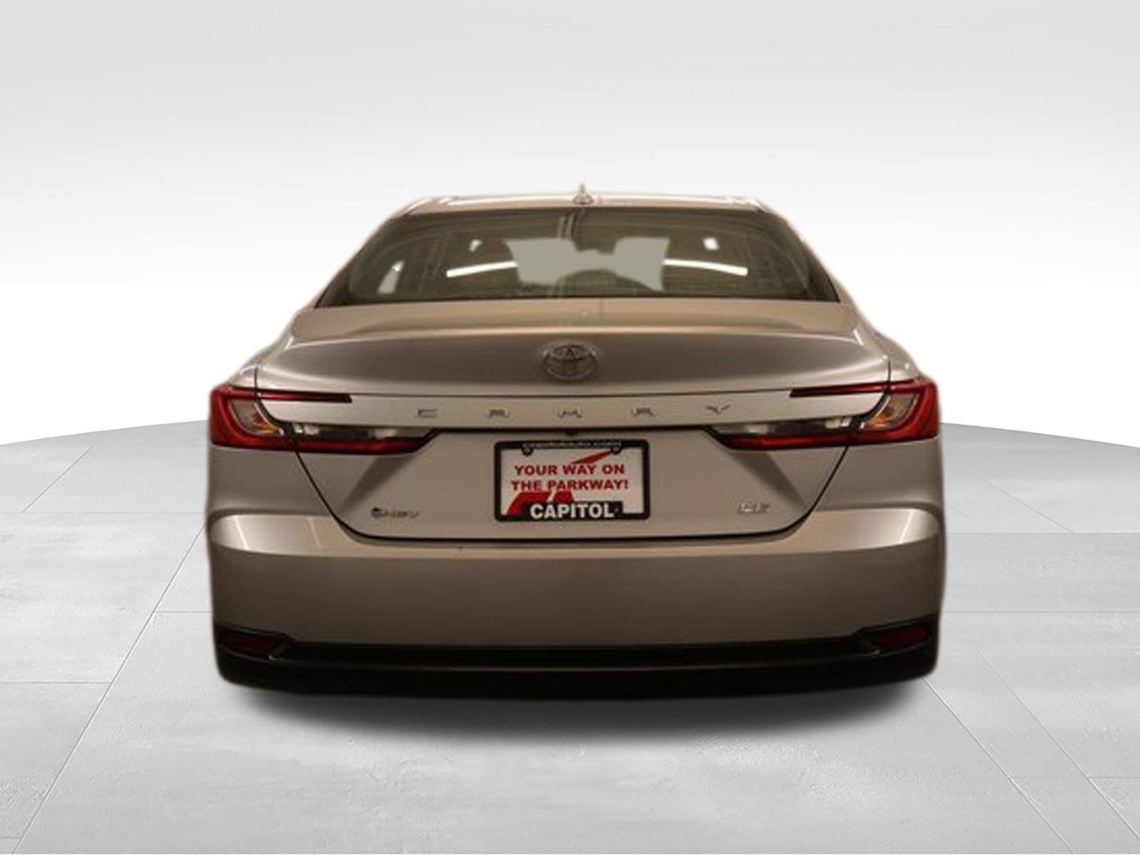 Used 2025 Toyota Camry LE FWD image 3