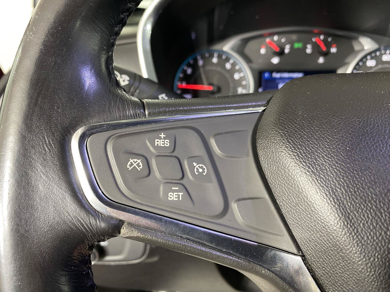 Used 2019 Chevrolet Equinox LT FWD image 18