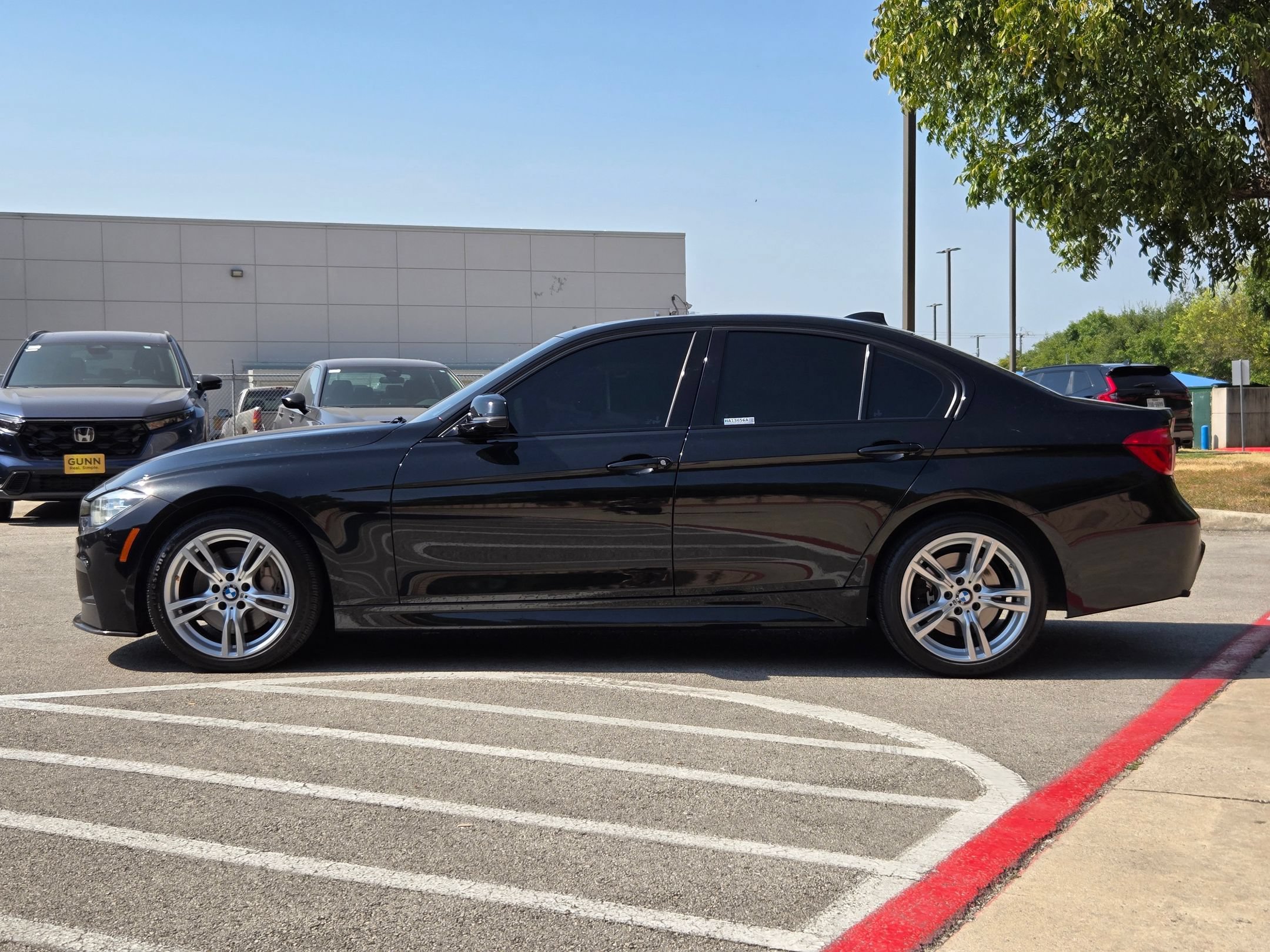 Used 2018 BMW 340i xDrive Sedan AWD/4WD image 6