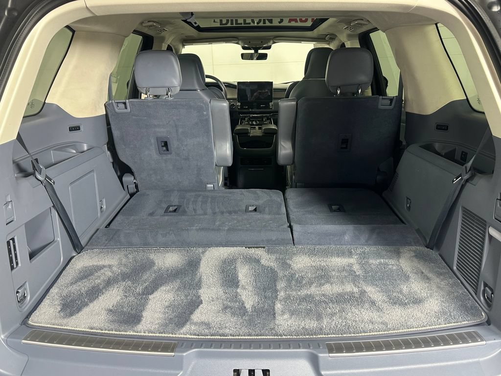 Used 2023 Lincoln Navigator Black Label AWD/4WD image 8