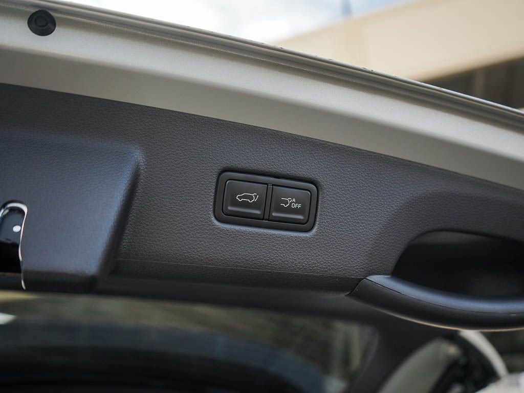 New 2026 Kia Carnival SX FWD image 9