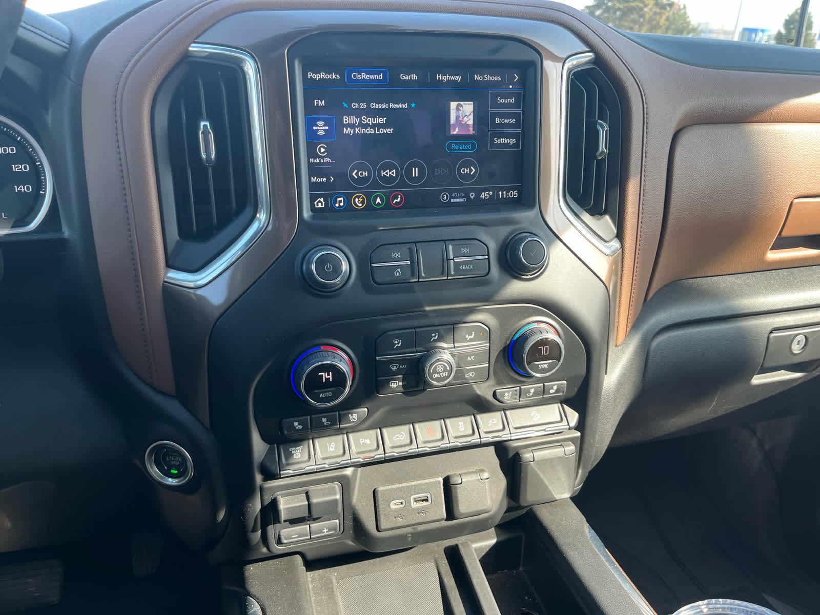 Used 2022 Chevrolet Silverado 2500 High Country w/ Safety Package II image 7