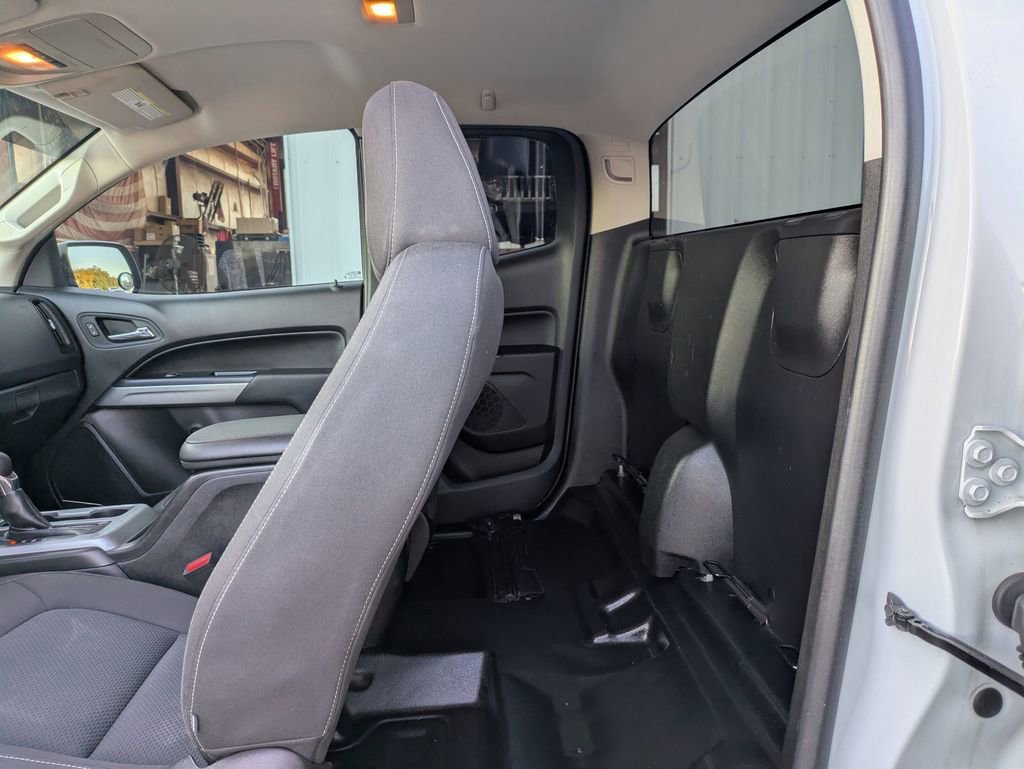 Used 2022 Chevrolet Colorado LT w/ Fleet Safety Package image 26