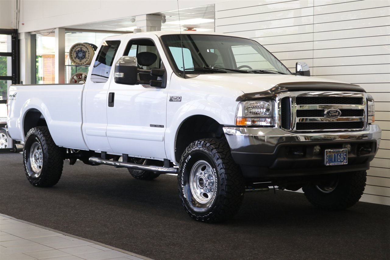 Used 2002 Ford F250 XLT AWD/4WD image 2
