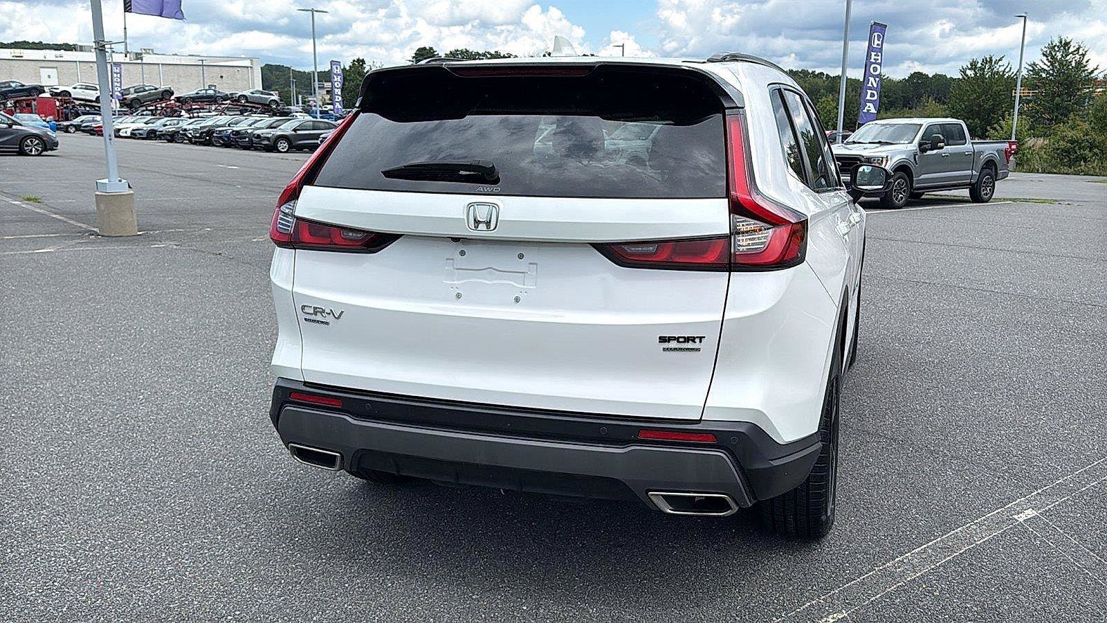 Used 2024 Honda CR-V Sport Touring image 7
