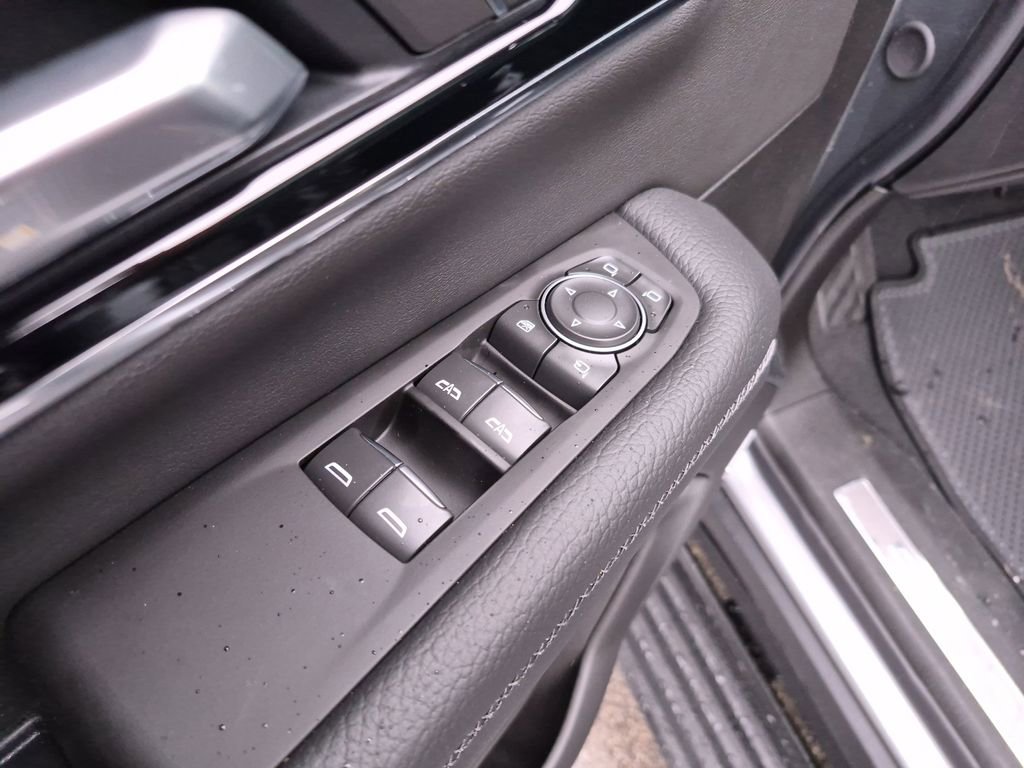 Used 2026 GMC Yukon Denali w/ Denali Reserve Package image 19