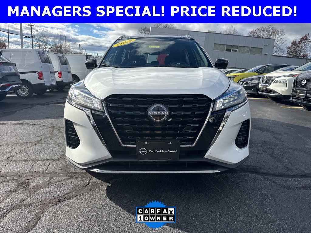 Used 2023 Nissan Kicks SR image 2