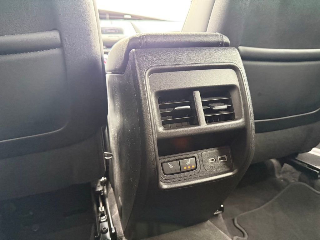 Used 2023 Cadillac XT4 Luxury w/ Cold Weather Package image 25