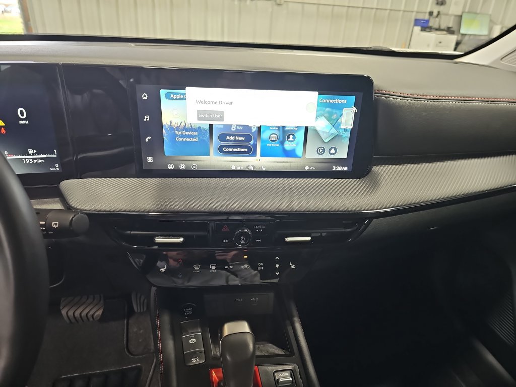 Certified 2026 Nissan Kicks SR w/ SR Premium Package AWD/4WD image 19