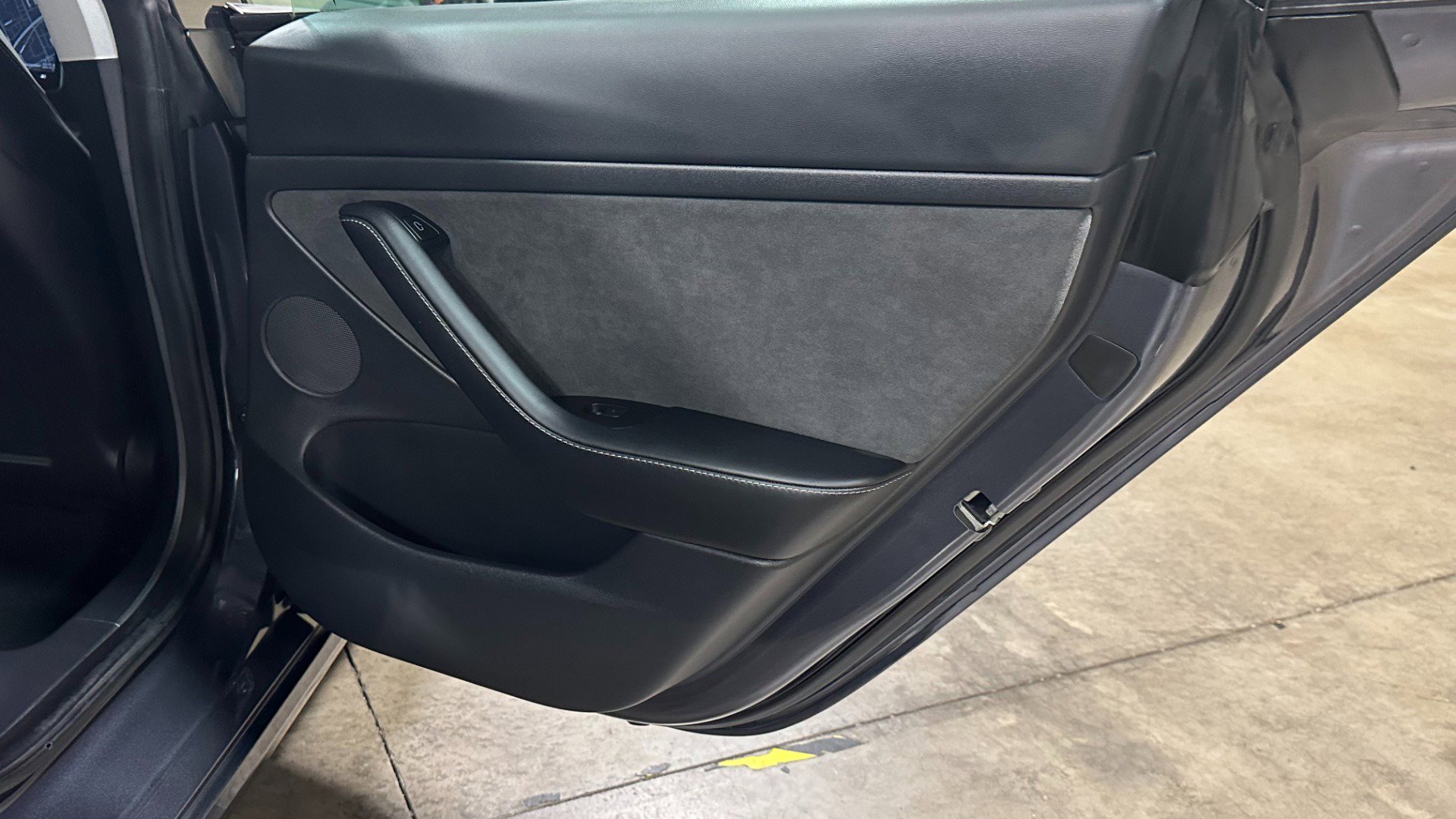 Used 2019 Tesla Model 3 Long Range image 33