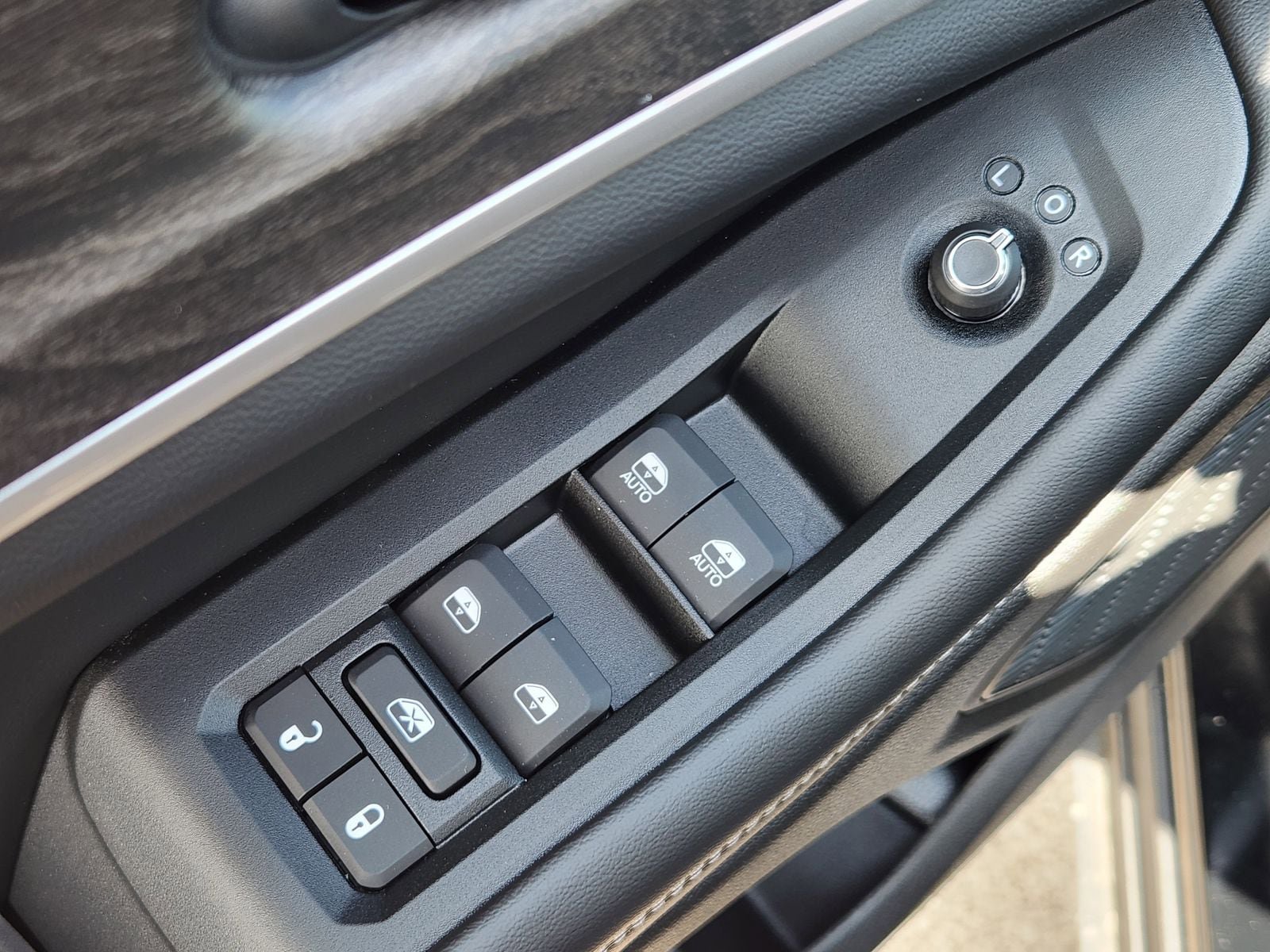 New 2026 Jeep Grand Cherokee Altitude AWD/4WD image 31