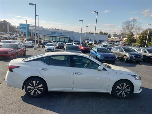 Used 2022 Nissan Altima 2.5 SV w/ SV Premium Package image 8