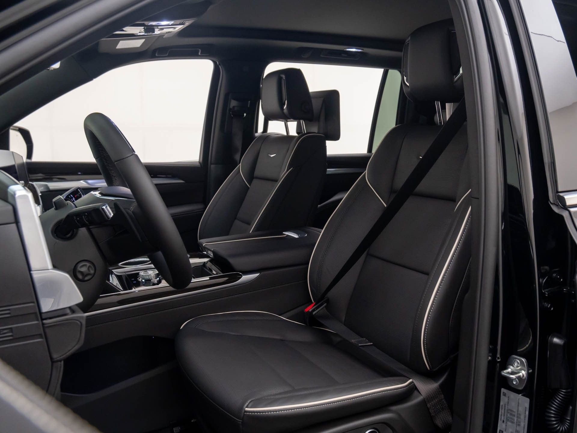 New 2026 Cadillac Escalade ESV Luxury w/ Touring Package image 19