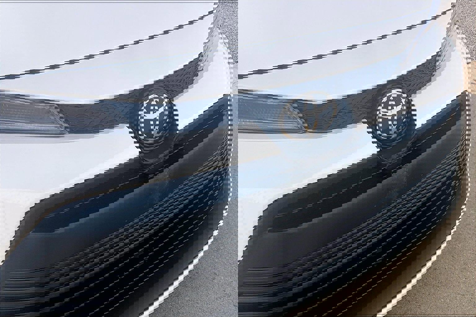 Used 2025 Toyota Corolla LE image 34