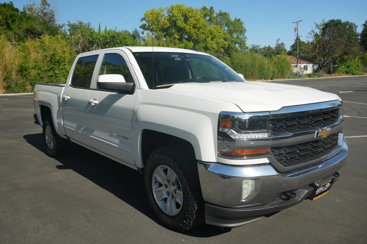 Used 2018 Chevrolet Silverado 1500 LT w/ All Star Edition AWD/4WD image 9