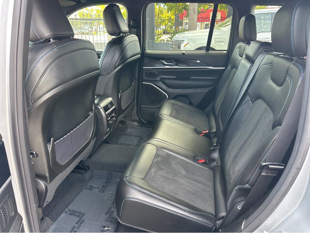 Used 2022 Jeep Grand Cherokee Trailhawk w/ Advanced Protech Group II image 10