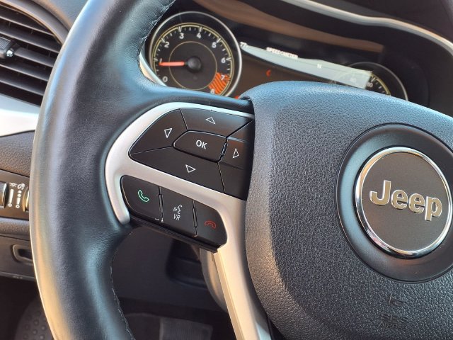Used 2014 Jeep Cherokee Limited w/ Luxury Group FWD image 23