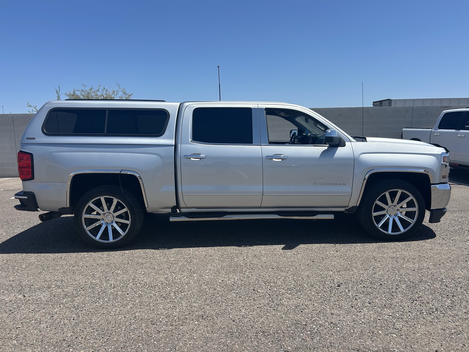 Used 2018 Chevrolet Silverado 1500 LT w/ All Star Edition RWD image 6