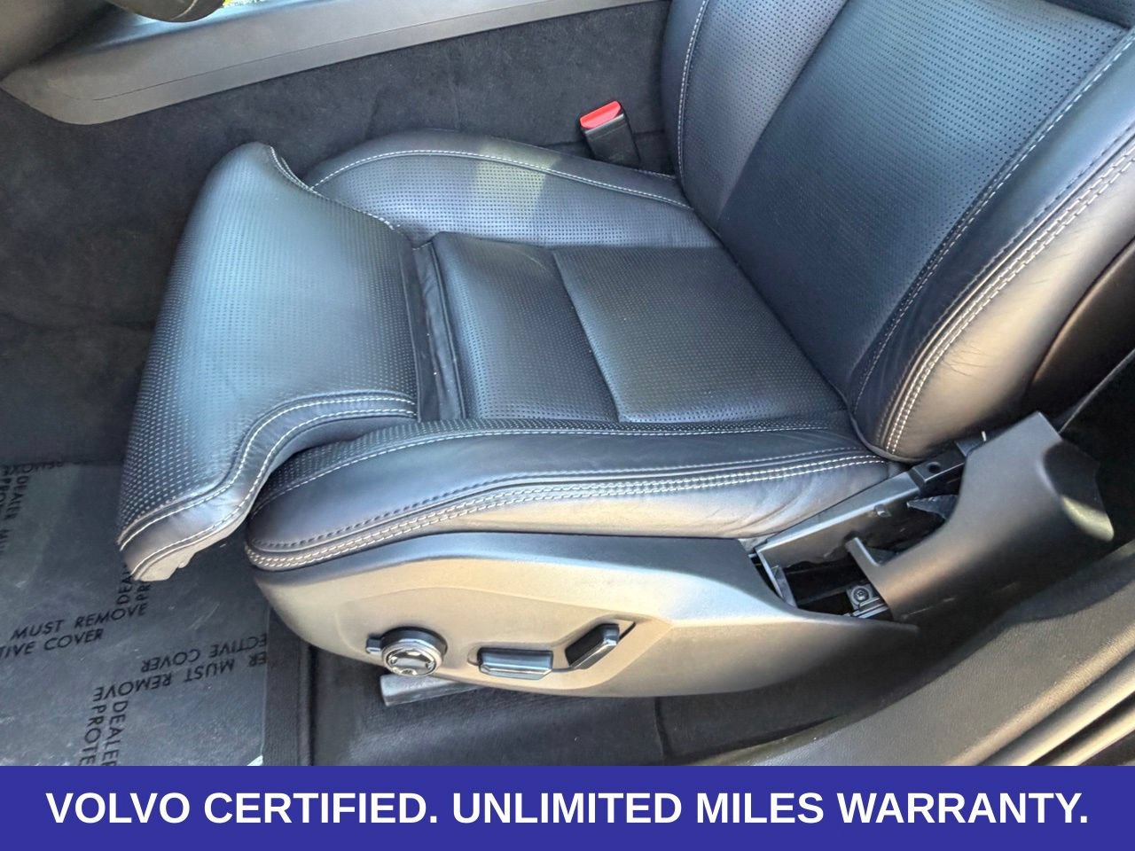 Certified 2024 Volvo XC60 T8 Ultimate w/ Protection Package Premier AWD/4WD image 30