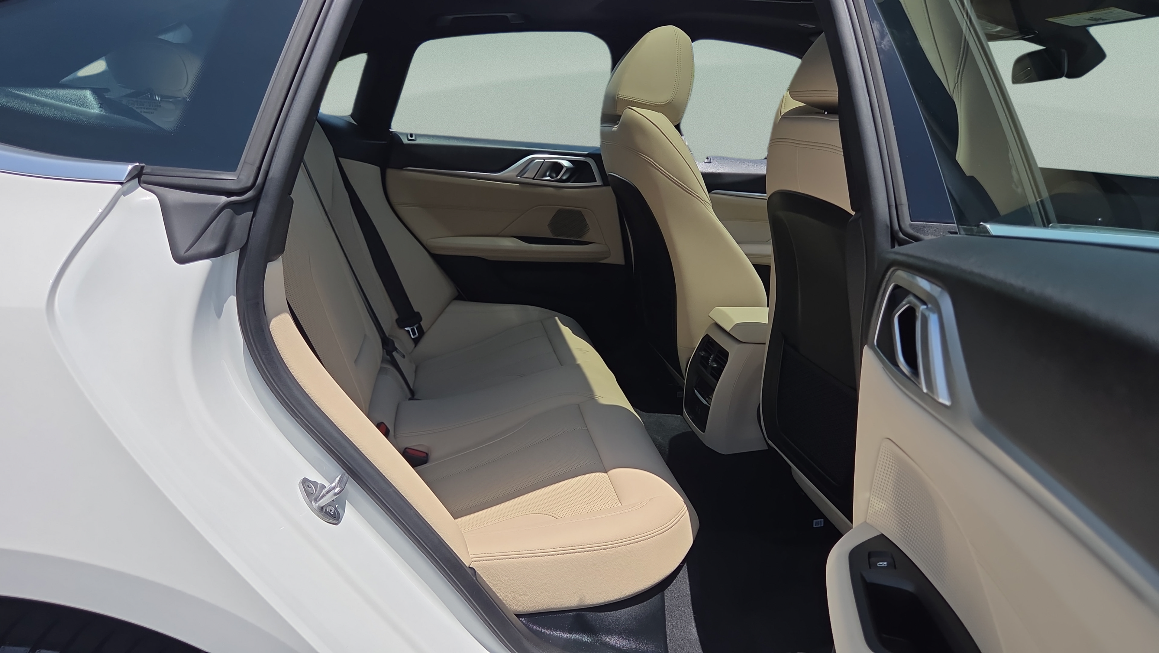 Used 2024 BMW i4 eDrive35 w/ Premium Package RWD image 15