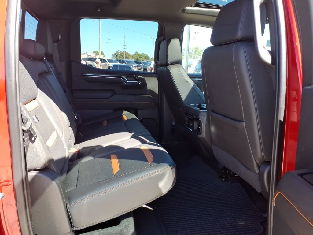 Used 2024 GMC Sierra 1500 AT4 w/ AT4 Premium Package AWD/4WD image 16